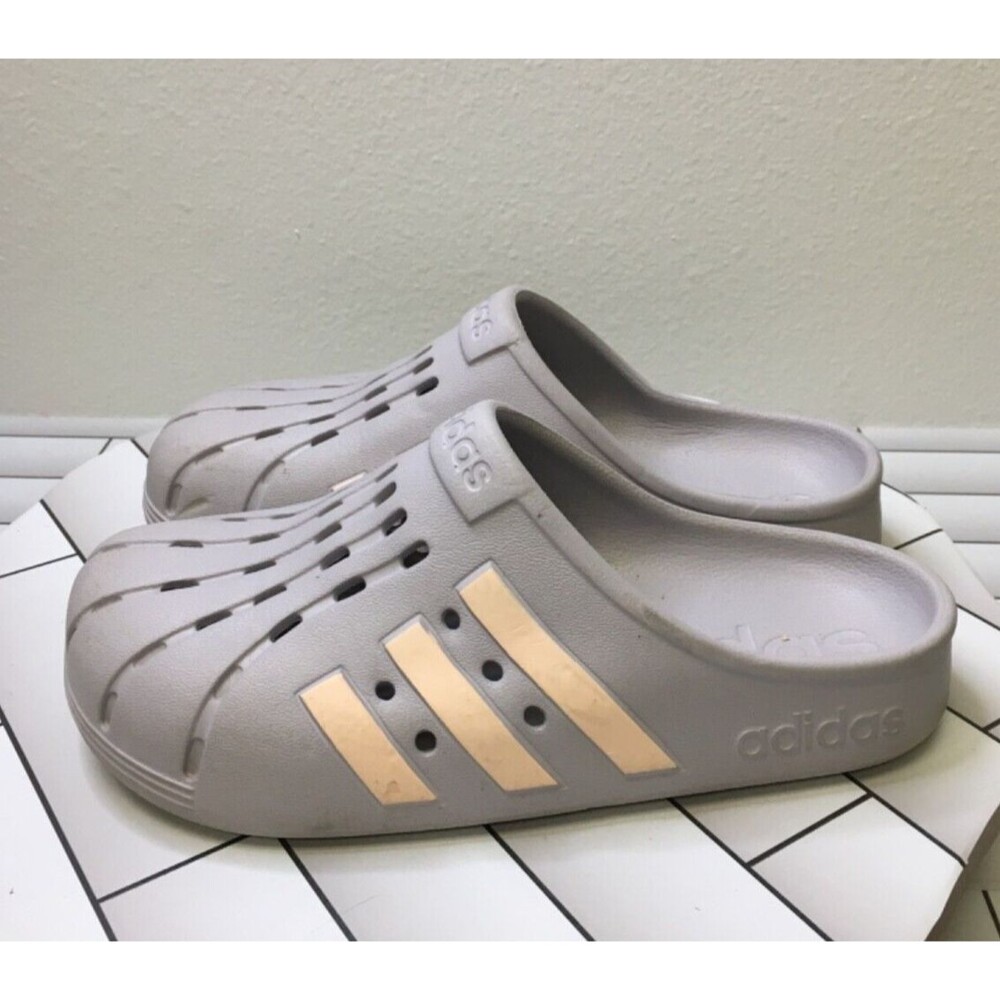Adidas Adilette Clogs Kids Unisex Size 6  - Gray